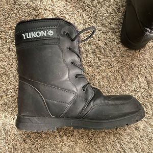 YUKON Winter Boots🌧️